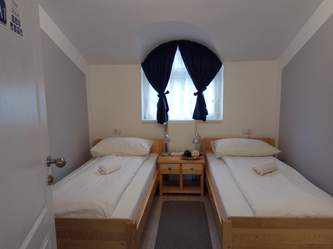 Bloom Inn Ni Eksteriør bilde