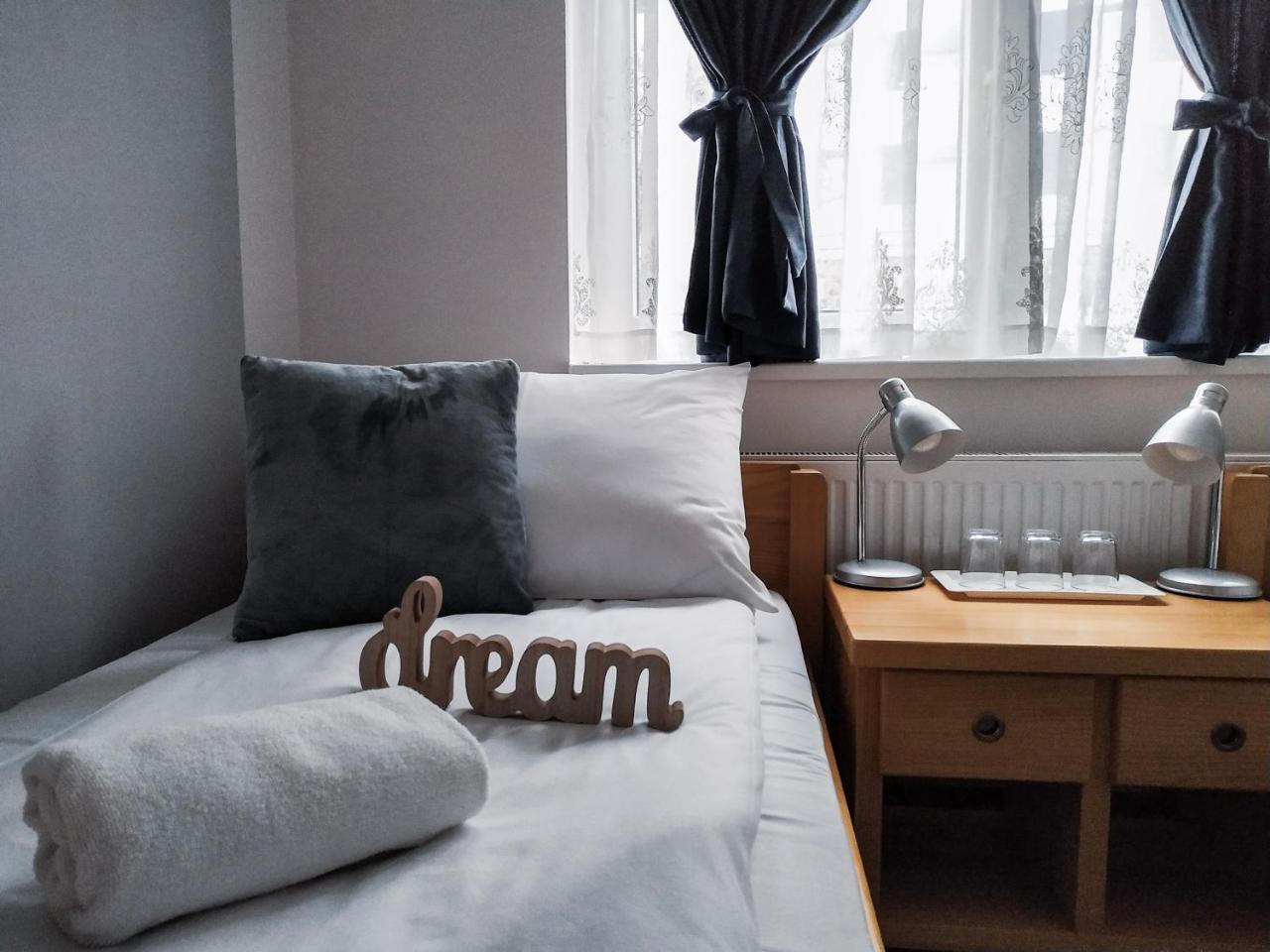 Bloom Inn Ni Eksteriør bilde